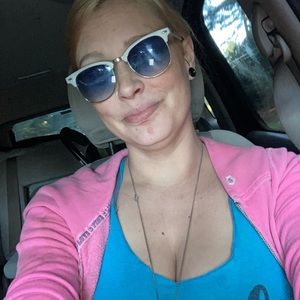 Meet your Posher, Lindsay